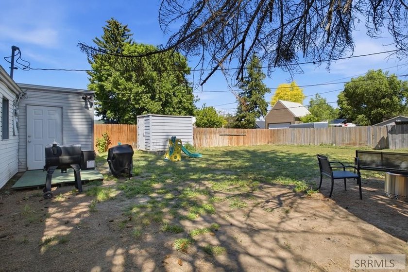 Charming Downtown Oasis Near Tautphaus Park! Welcome to 320 W - photo 25