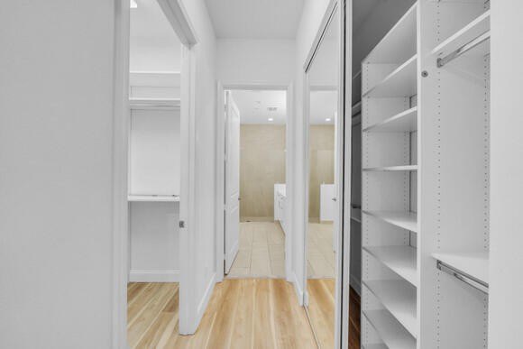 Discover a modern 4-bedroom, 3.5-bath residence (built 2016) in - photo 31