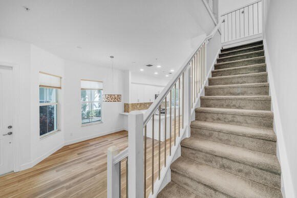 Discover a modern 4-bedroom, 3.5-bath residence (built 2016) in - photo 38