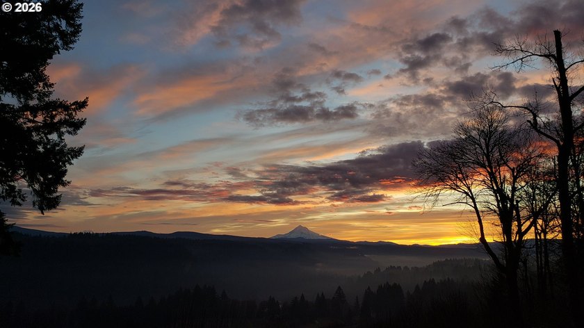 Perched atop a bluff overlooking the Sandy River Valley, this - photo 45