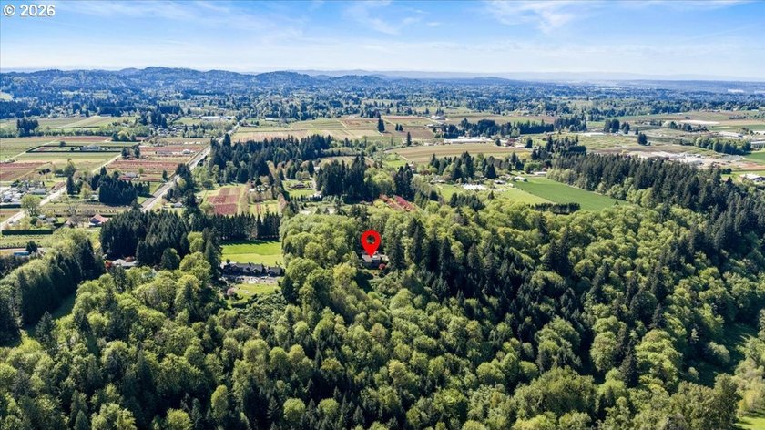 Perched atop a bluff overlooking the Sandy River Valley, this - photo 47