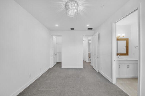 Discover a modern 4-bedroom, 3.5-bath residence (built 2016) in - photo 53