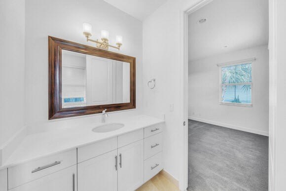 Discover a modern 4-bedroom, 3.5-bath residence (built 2016) in - photo 58
