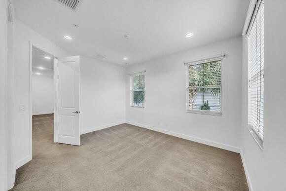 Discover a modern 4-bedroom, 3.5-bath residence (built 2016) in - photo 59