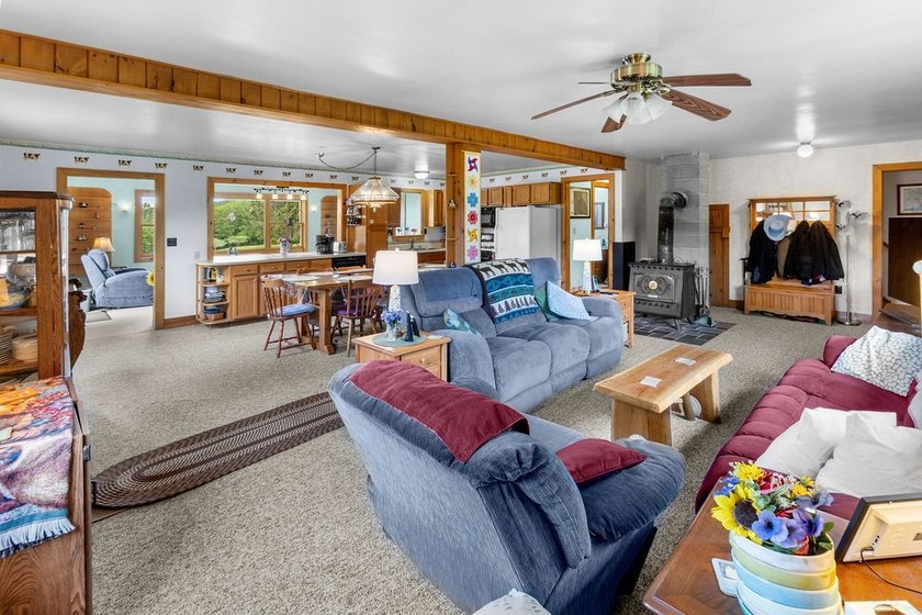 Perched high with breathtaking long-range views, this immaculate - photo 25