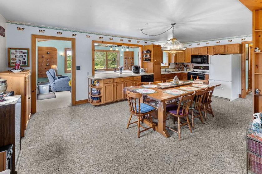 Perched high with breathtaking long-range views, this immaculate - photo 26