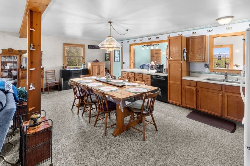 Perched high with breathtaking long-range views, this immaculate - photo 31