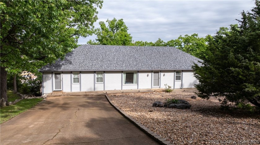 WELL MAINTAINED &amp; ROOMY! Contract fell through, no fault of - photo 33
