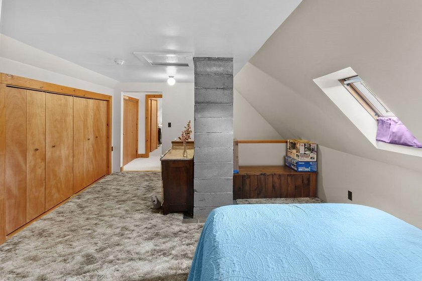 Perched high with breathtaking long-range views, this immaculate - photo 40