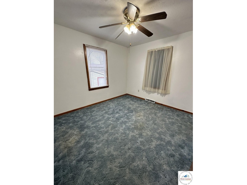 4-bed, 2-bath waterfront home in the Turkey Creek arm of Lake of - photo 43