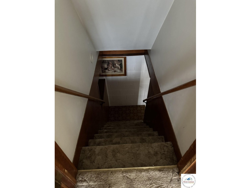 4-bed, 2-bath waterfront home in the Turkey Creek arm of Lake of - photo 45