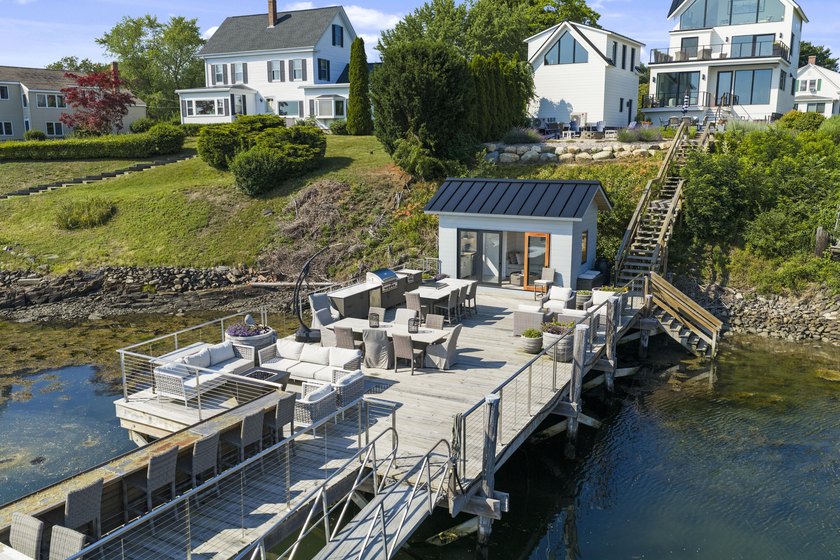 Don't let this once-in-a-generation waterfront masterpiece pass - photo 3