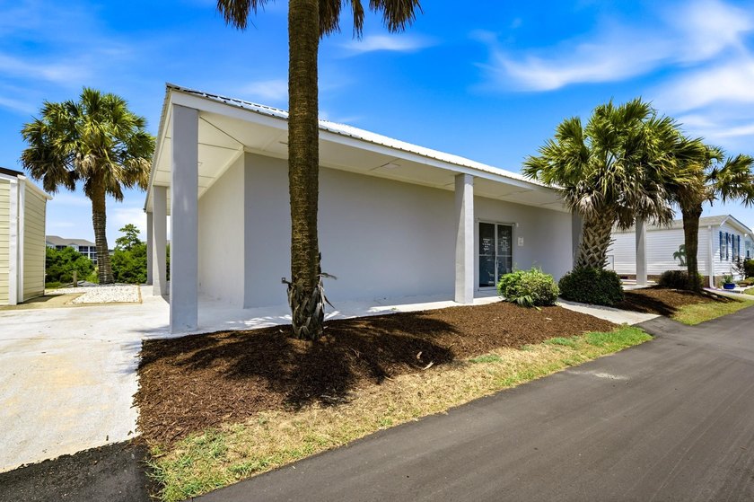 Welcome to affordable coastal living in one of the most - photo 18