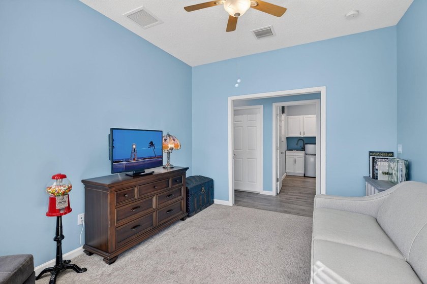 Experience low-maintenance living in LakePark at Tradition, an - photo 22
