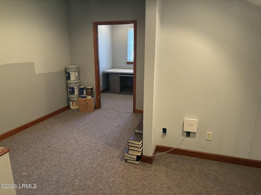 Turnkey executive law office in the established Professional - photo 11