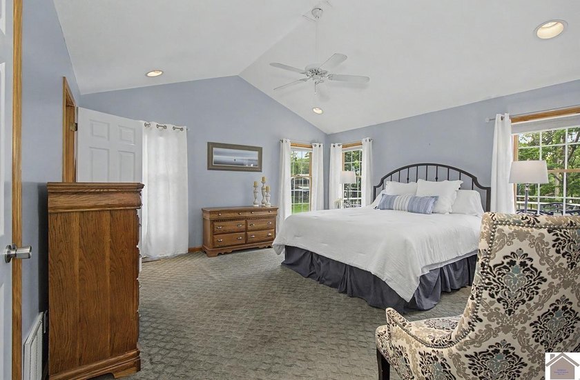 Located in the Cambridge Shores waterfront community just off - photo 21