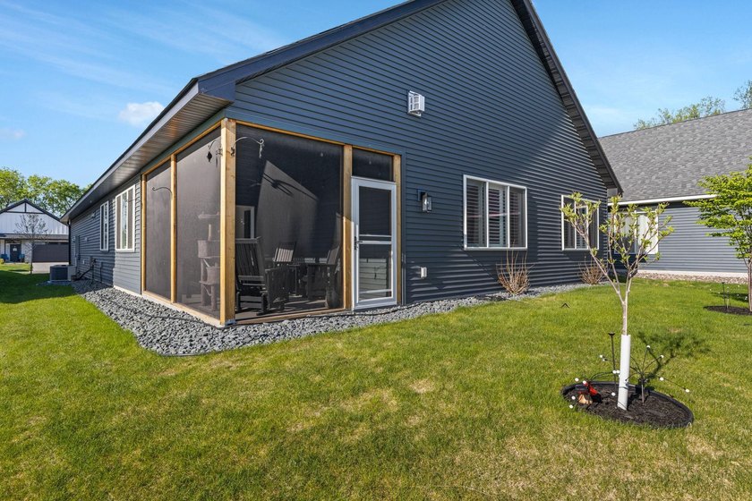 Better than new construction now available. This 3-bedroom - photo 29