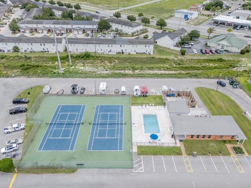 Active , Destin Central Location within 0.8 miles to Public - photo 22