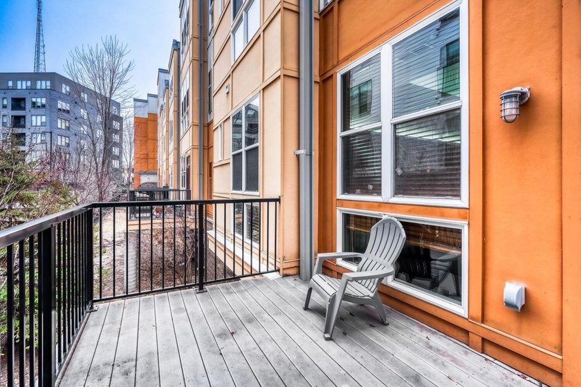 Beautiful condo with all NEW vinyl plank flooring by the - photo 17