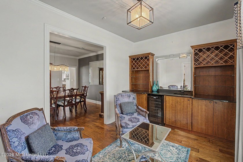 Lakefront on 1.21 Acres - 5 Private Suites - Private Dock - - photo 40