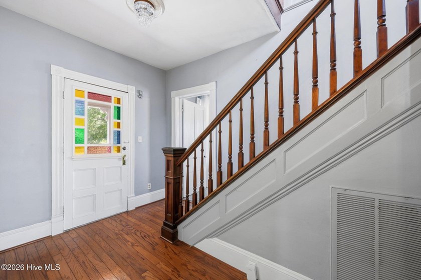 Experience stunning waterfront living directly across the Neuse - photo 7