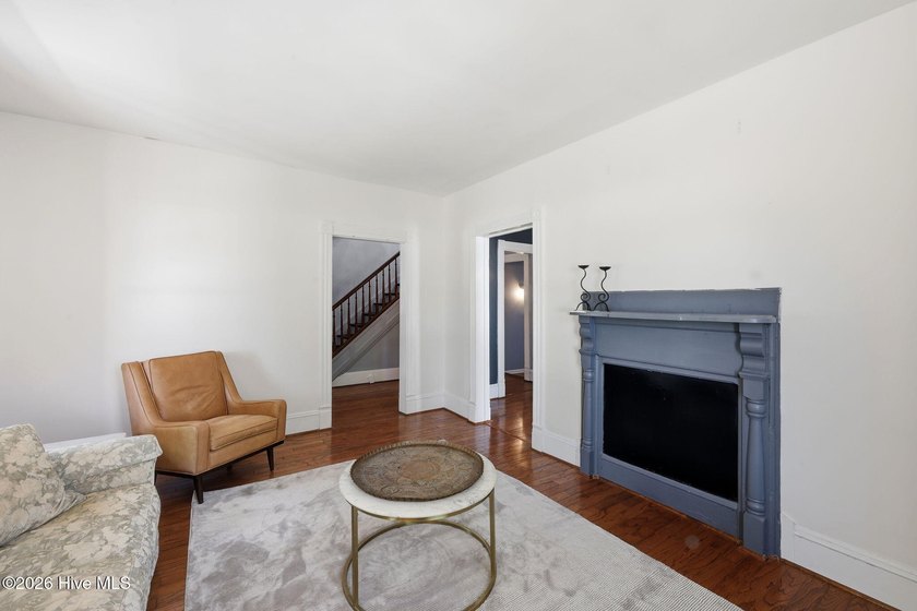 Experience stunning waterfront living directly across the Neuse - photo 10