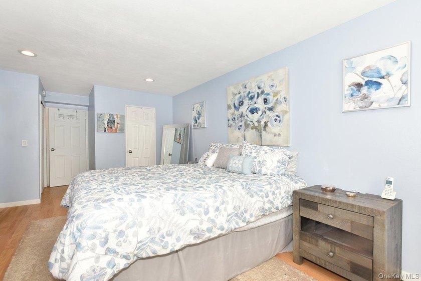 This Renovated 1 Bedroom Apartment is the Largest 1 Bedroom in - photo 11