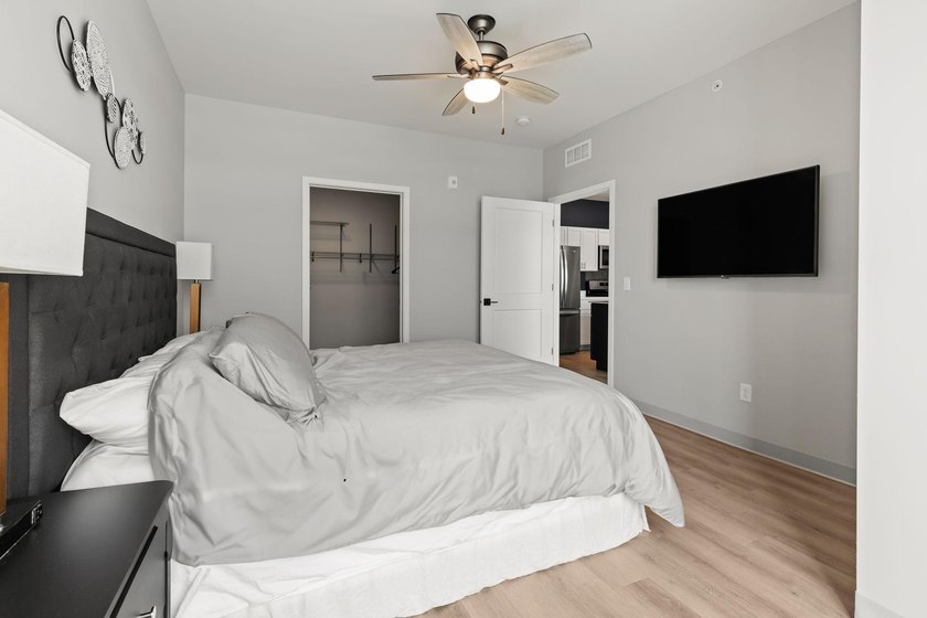 Whether you're looking for an investment property, weekend - photo 16