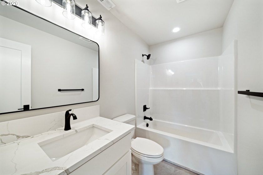 Beautiful new Traditional home backing to serene greenspace - photo 24