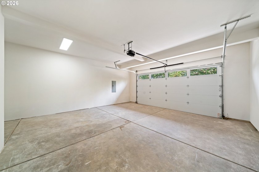 Beautiful new Traditional home backing to serene greenspace - photo 27