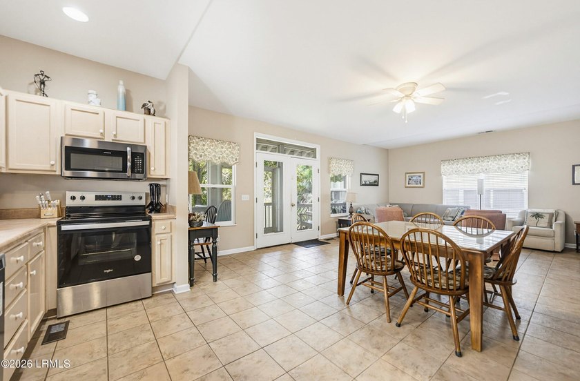 Welcome to your perfect Fripp Island getaway! This charming - photo 16