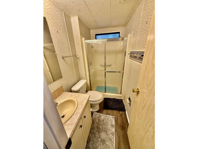 This home is located on a nice size lot w/ no backyard neighbors - photo 48