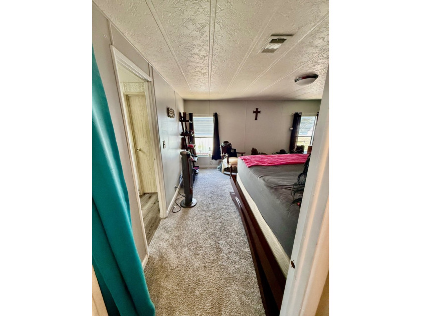 This home is located on a nice size lot w/ no backyard neighbors - photo 51