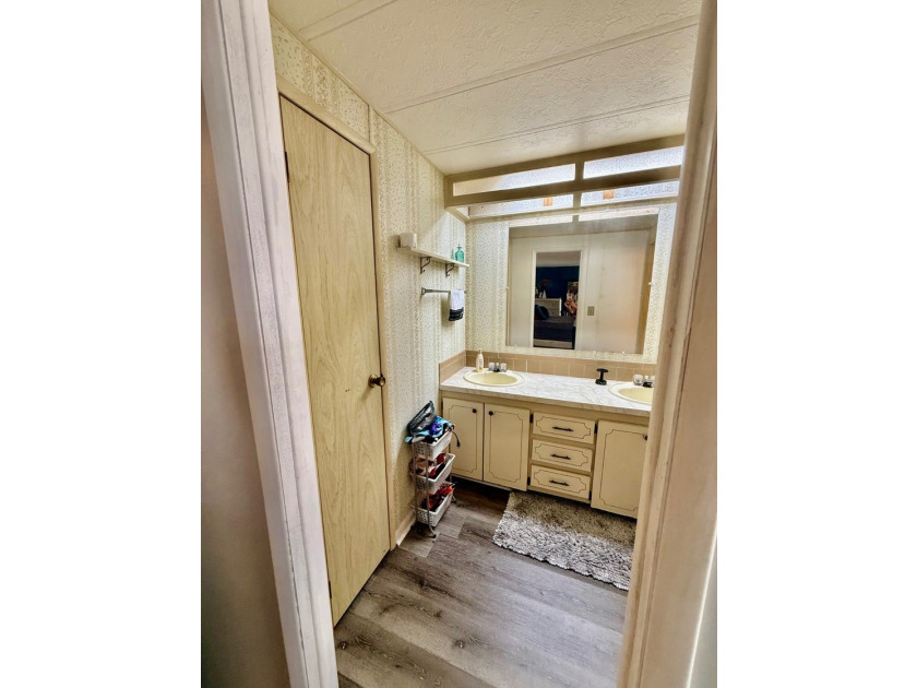 This home is located on a nice size lot w/ no backyard neighbors - photo 59