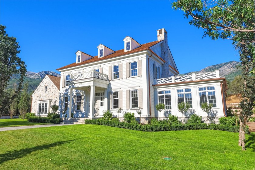 Introducing a classically designed Colonial Revival from the - photo 2