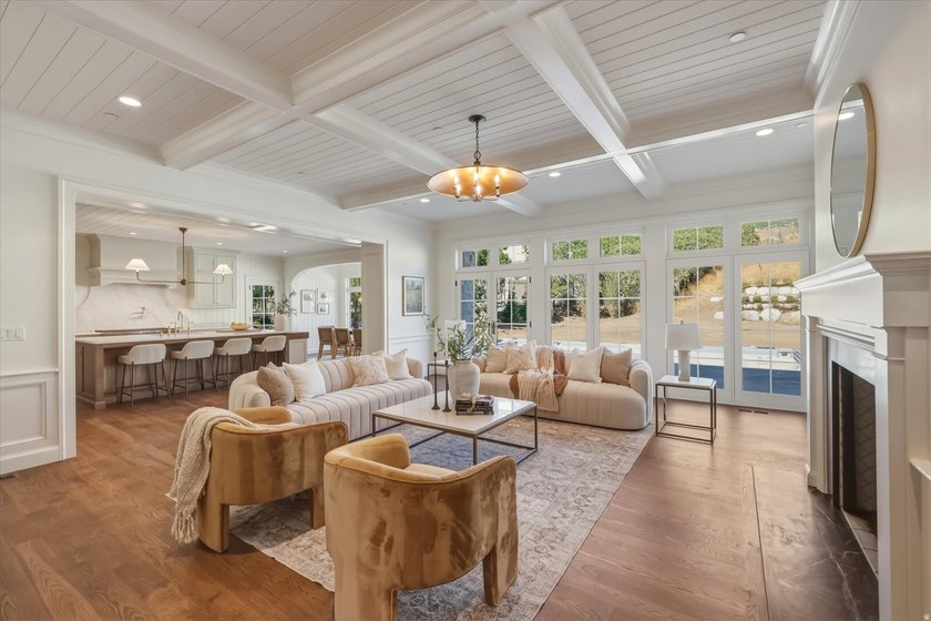 Introducing a classically designed Colonial Revival from the - photo 10