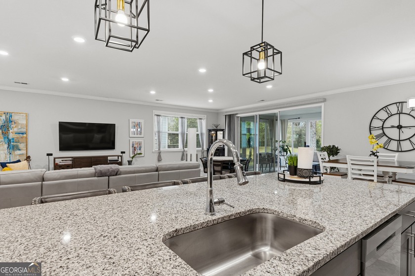 ** VA ASSUMABLE 3.75% ** ** MOTIVATED SELLER | PRICED TO SELL ** - photo 10