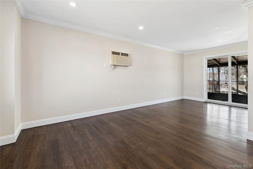 Beautifully remodeled Hi-Ranch offering a functional and - photo 5