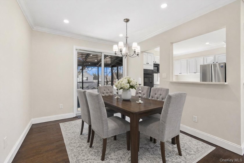 Beautifully remodeled Hi-Ranch offering a functional and - photo 7
