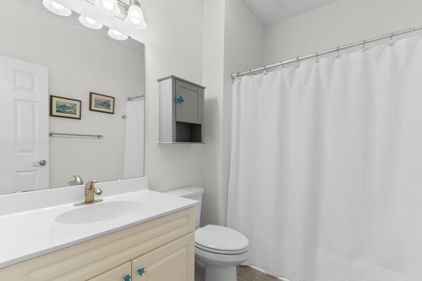 Don't miss your chance to own this beautifully updated 2-bedroom - photo 17
