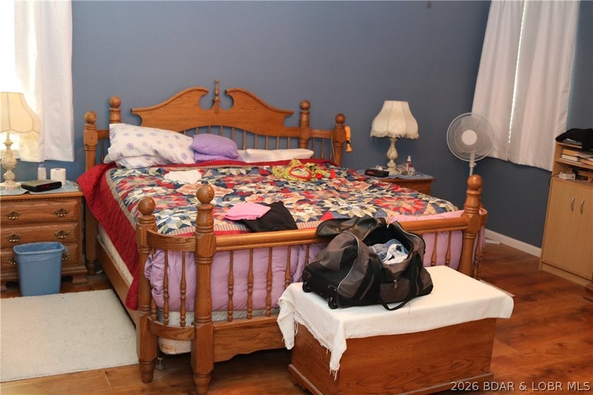 LARGE COUNTRY HOME WITH HIGHLY DESIRABLE LOCATION. ALMOST 4200 - photo 22