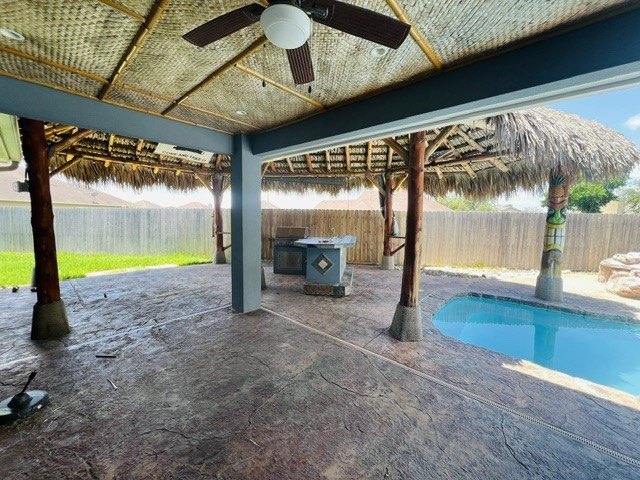 Welcome to this exceptional 4 bedroom, 3 full bath home offering - photo 33