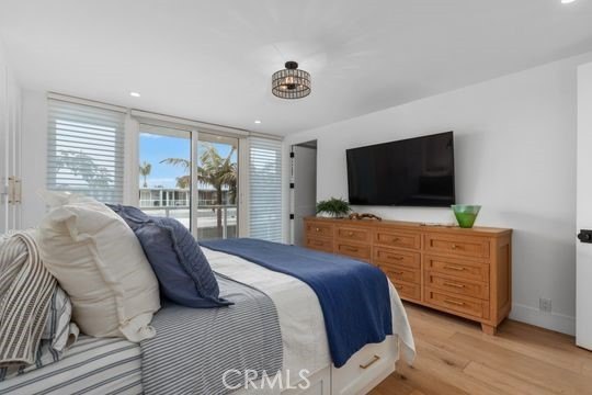Fully reimagined coastal residence with comprehensive 2021 - photo 34