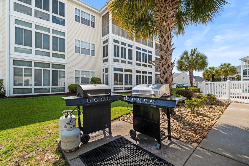 Don't miss your chance to own this beautifully updated 2-bedroom - photo 35