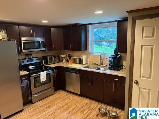 A cozy cottage with a waterfront view. Who could ask for - photo 14