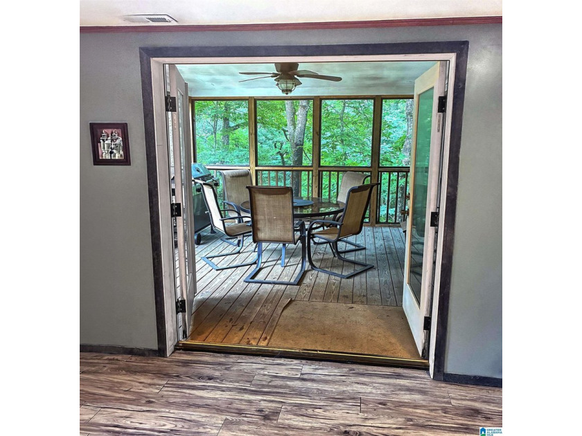 A cozy cottage with a waterfront view. Who could ask for - photo 16