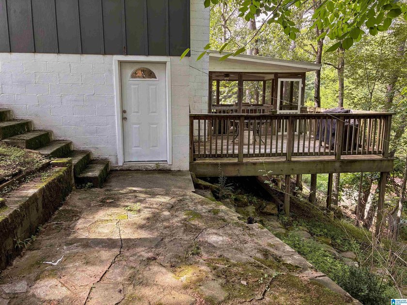 A cozy cottage with a waterfront view. Who could ask for - photo 28