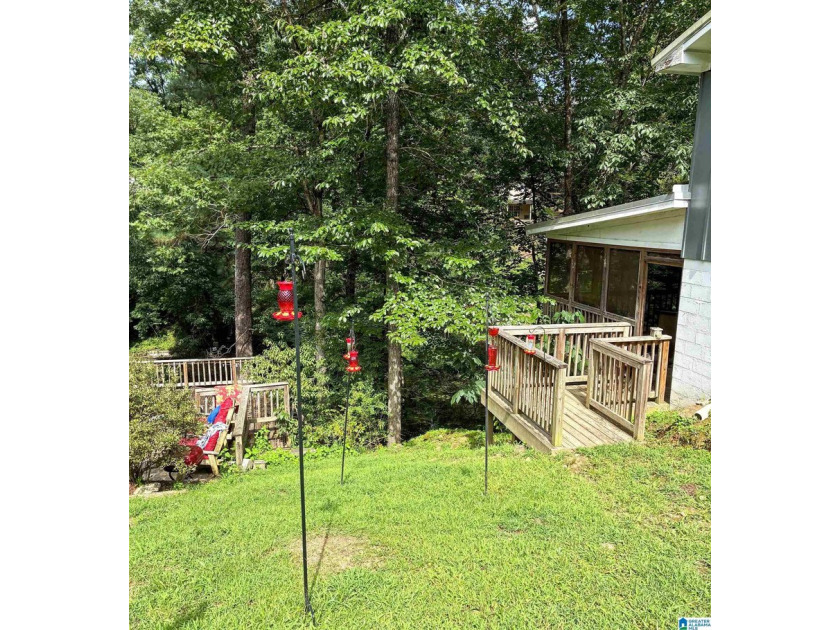 A cozy cottage with a waterfront view. Who could ask for - photo 30