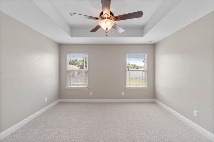 Move-in ready and built in 2014, this charming patio home offers - photo 17
