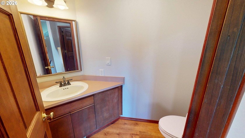 Stunning Mountain Views, Thoughtful Updates &amp; Room to - photo 19